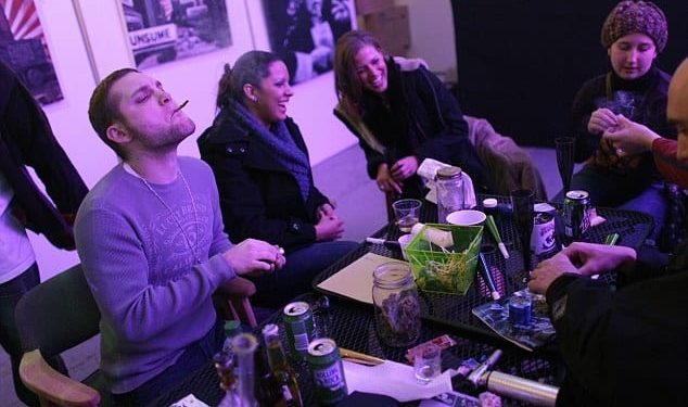 The 10 Best Weed Strains For Partying